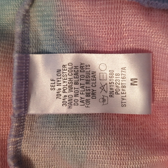 STORIA sz M Long Sleeve Super Soft Pastel Colored Crop Top - Picture 7 of 7